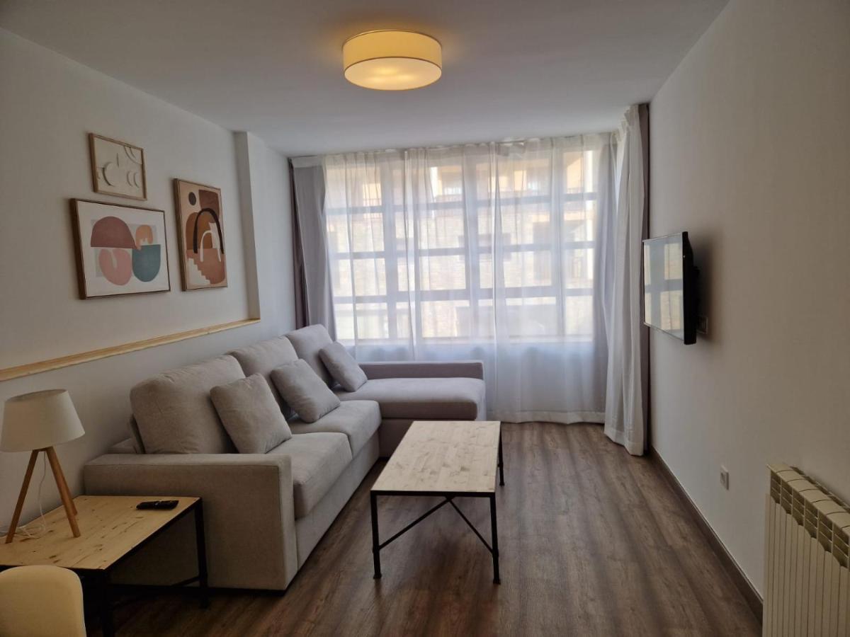 Eth Palai Aparthotel Веля Екстериор снимка
