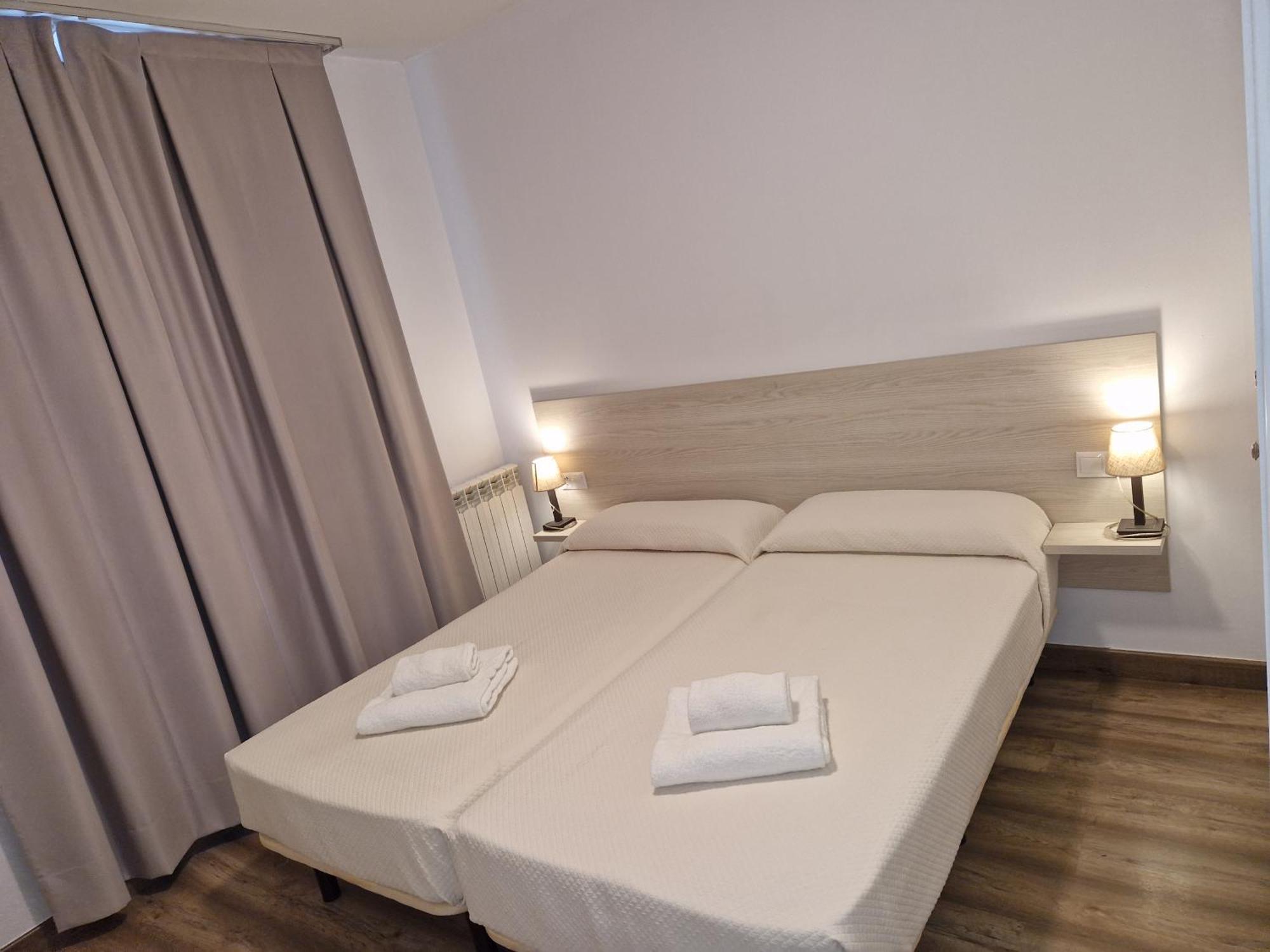 Eth Palai Aparthotel Веля Екстериор снимка