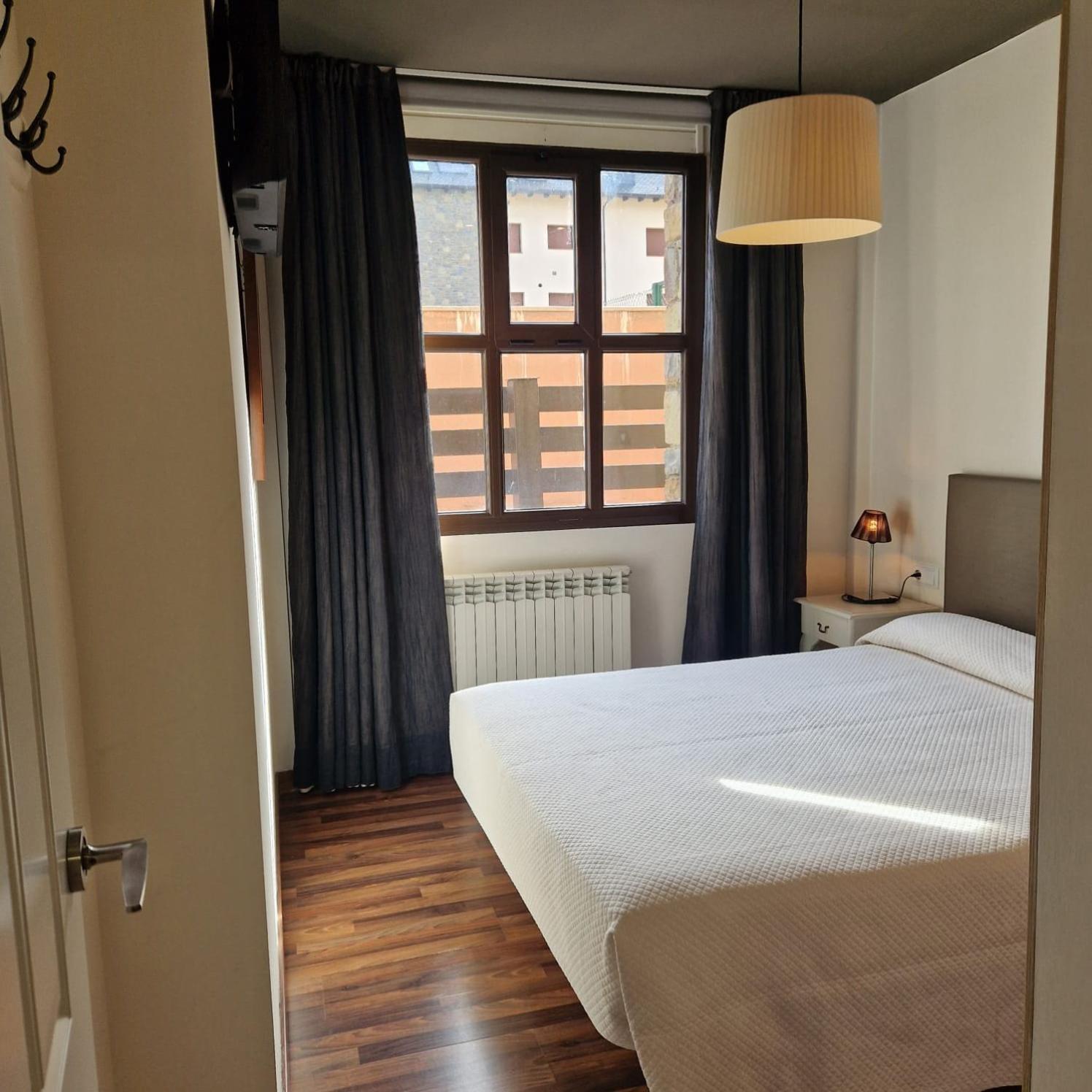 Eth Palai Aparthotel Веля Екстериор снимка