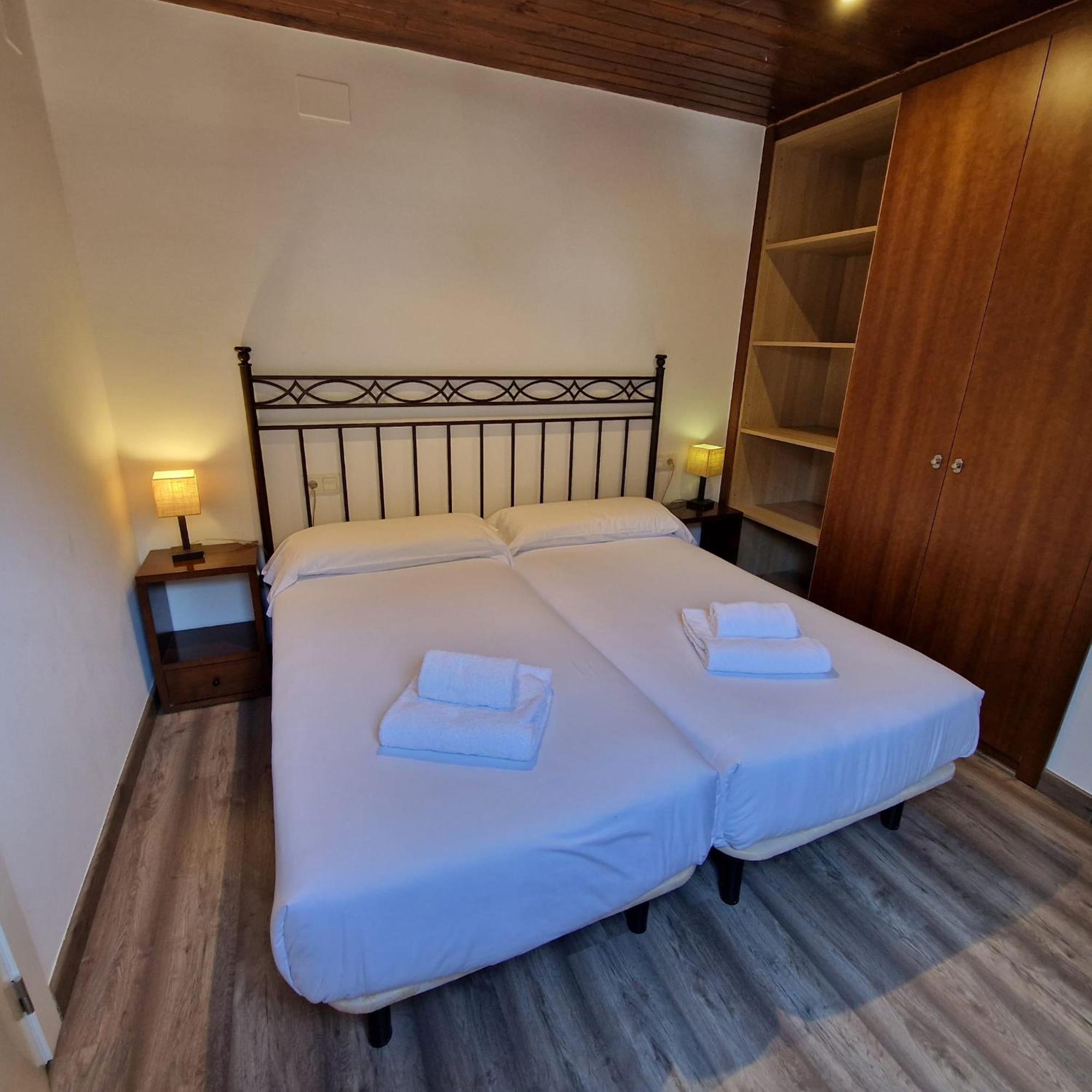 Eth Palai Aparthotel Веля Екстериор снимка