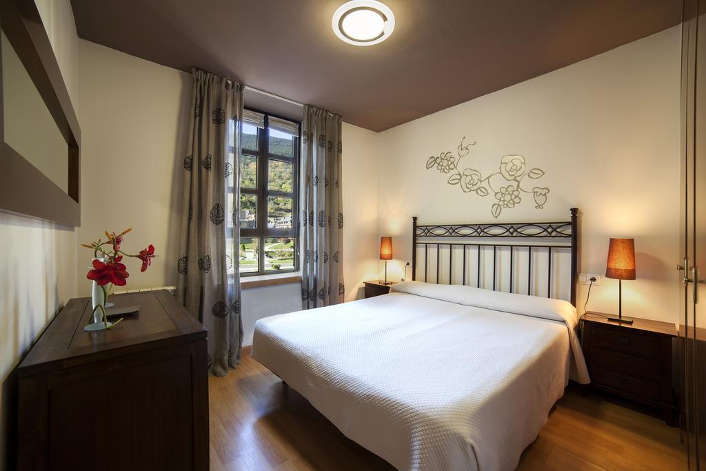 Eth Palai Aparthotel Веля Екстериор снимка